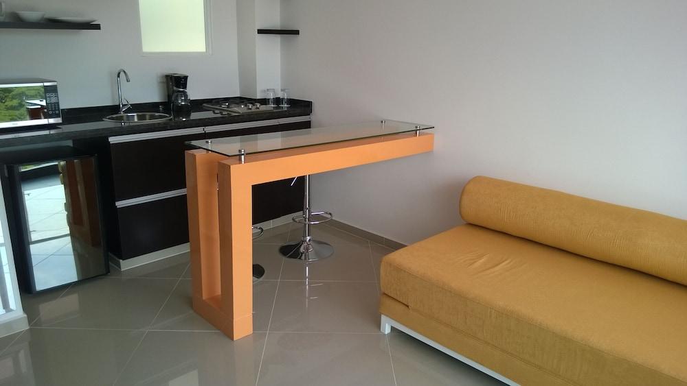 Hotel Piaro In Suites 칼리 외부 사진