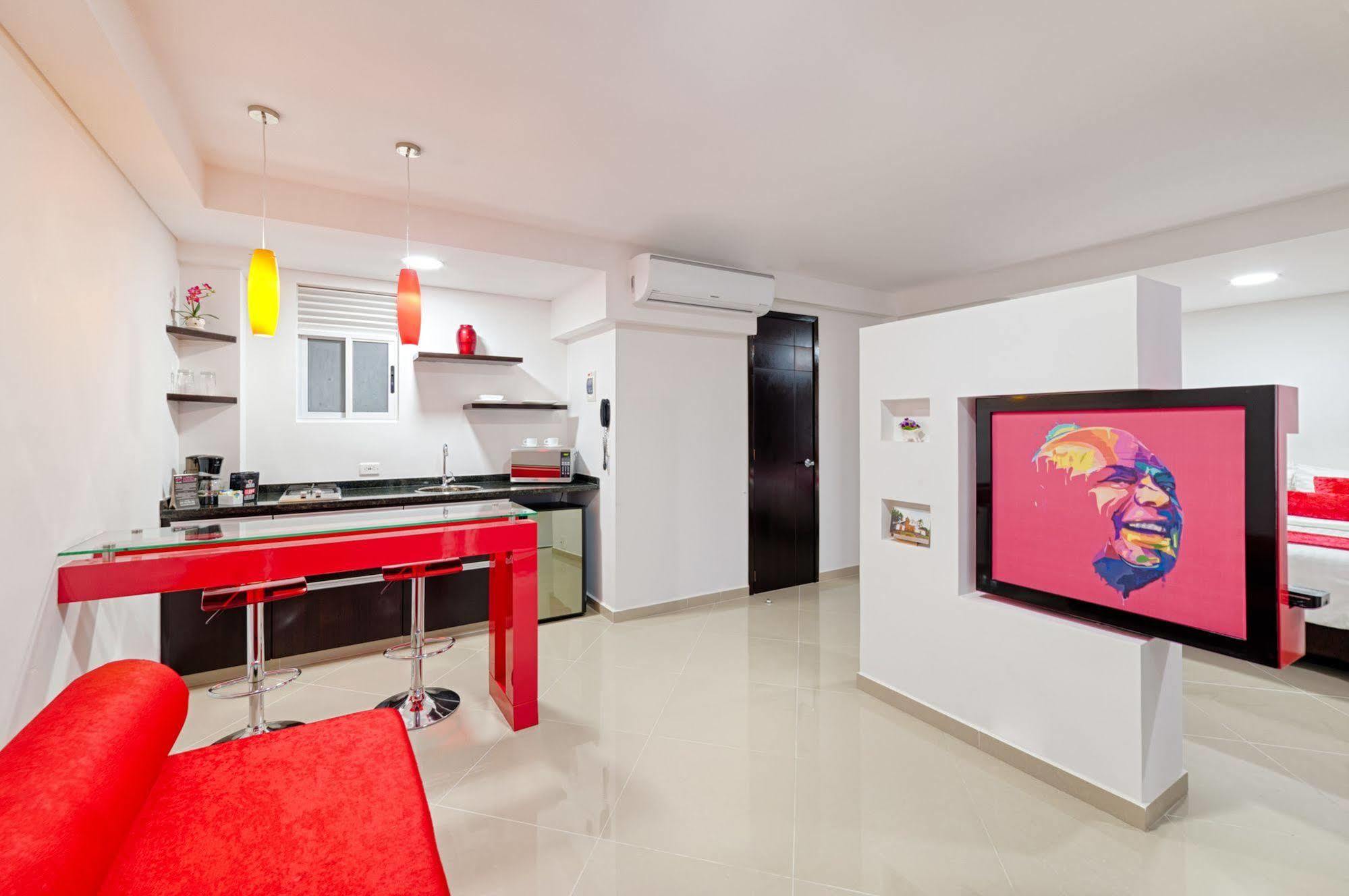 Hotel Piaro In Suites 칼리 외부 사진